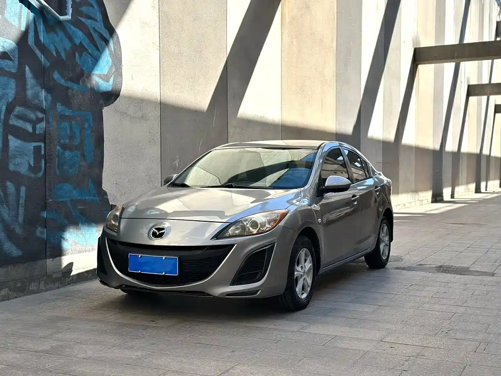Mazda 3 Xingcheng 2013