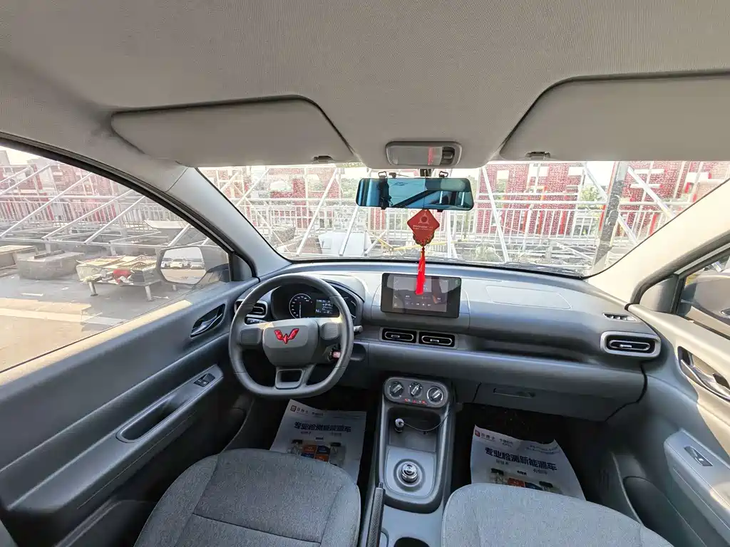 Wuling Hongguang EV — миниатюра 13