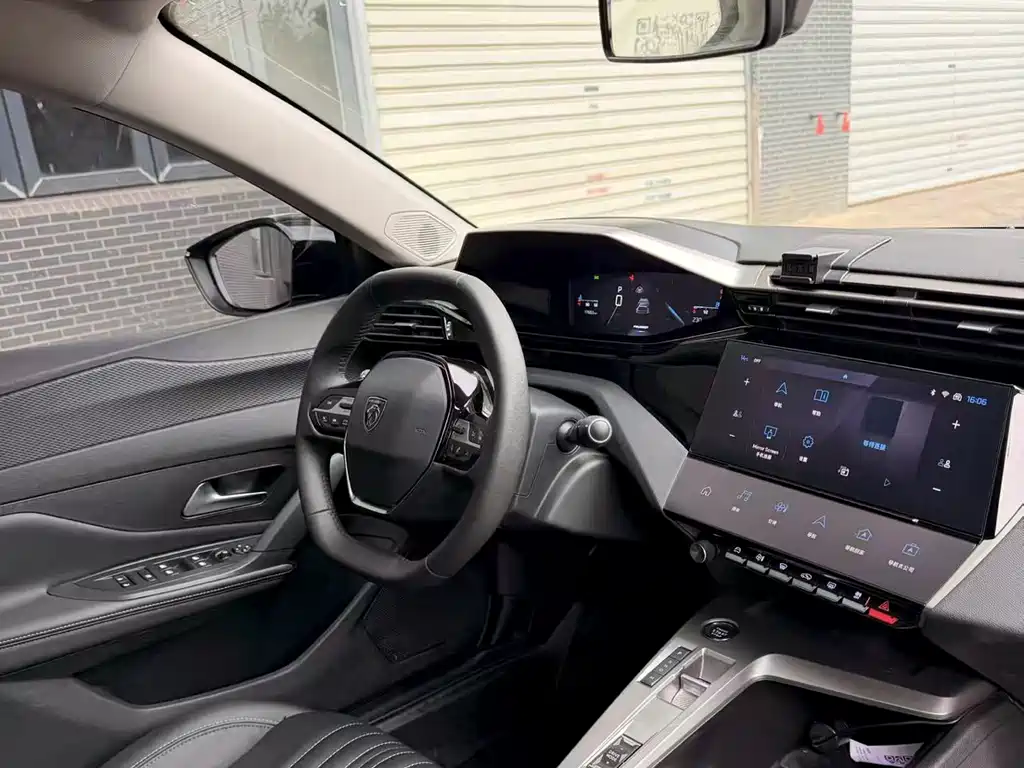 Peugeot 408X
