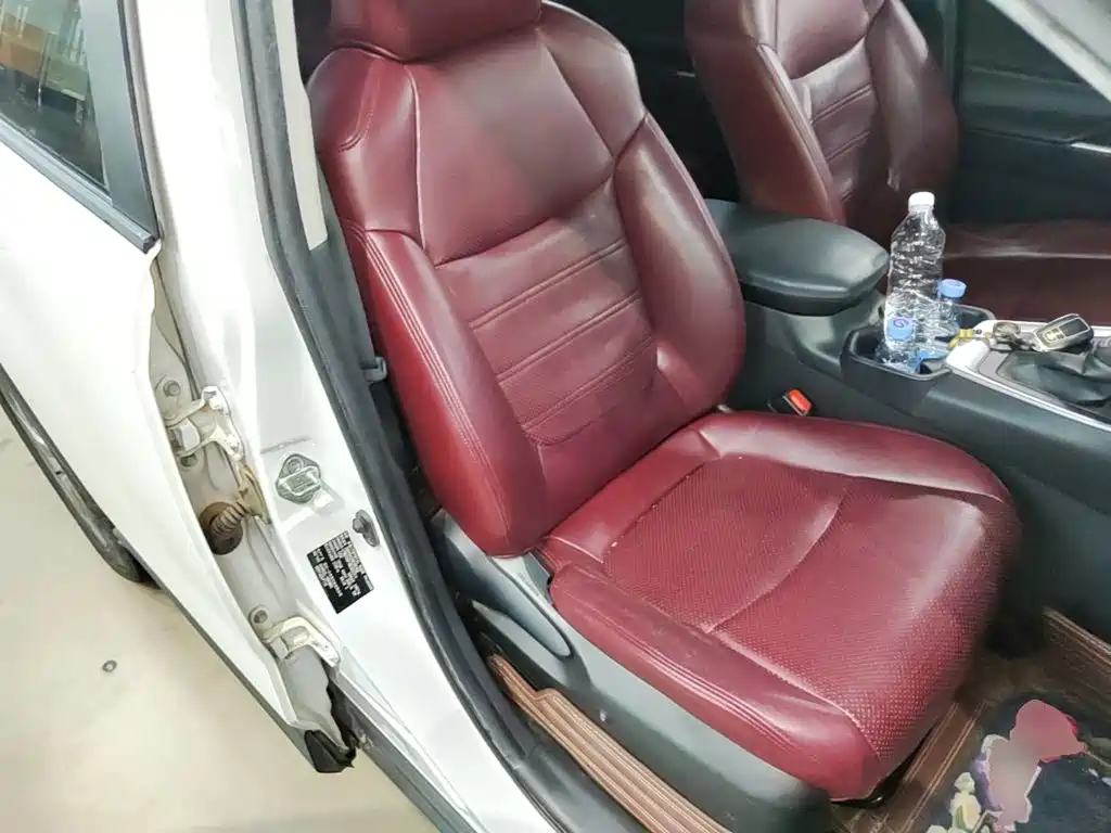 Toyota RAV4 — миниатюра 25
