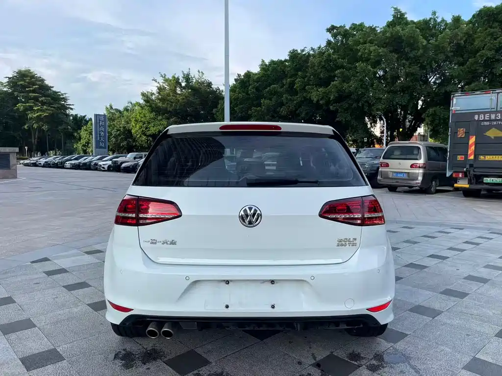 Volkswagen Golf — миниатюра 6