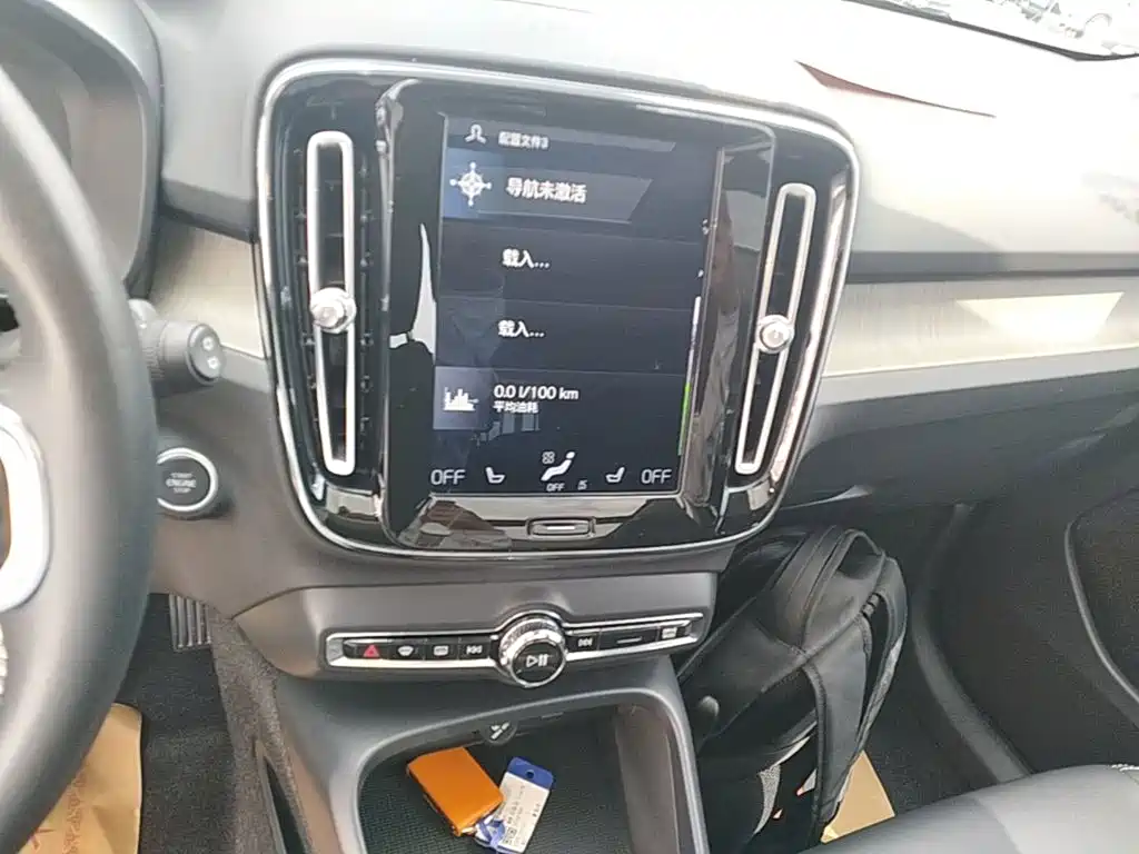 Volvo XC40 — миниатюра 13