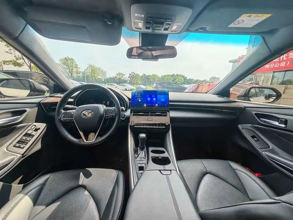 Toyota Avalon — миниатюра 5