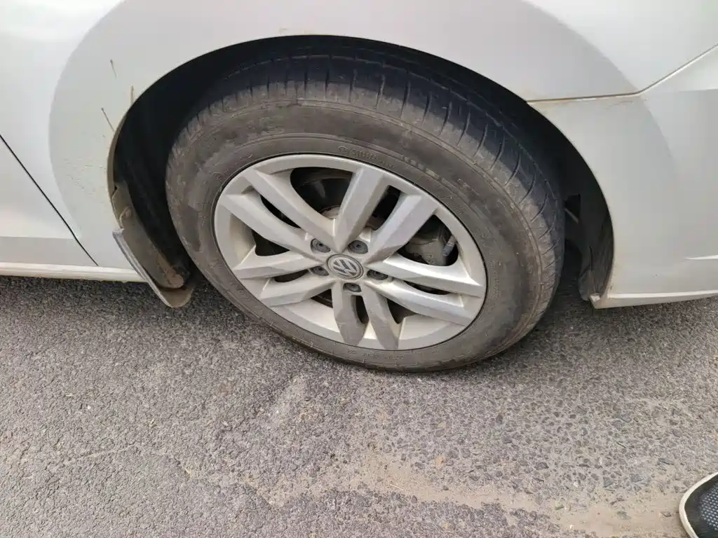 Volkswagen Jetta — миниатюра 24