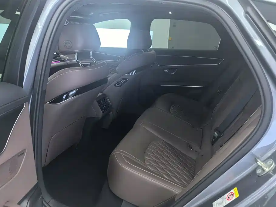 BYD Han — миниатюра 11