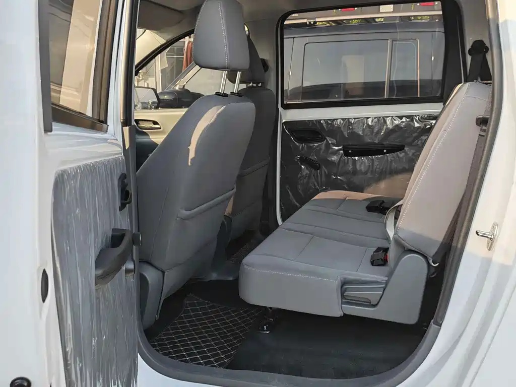 Wuling Hongguang EV — миниатюра 10