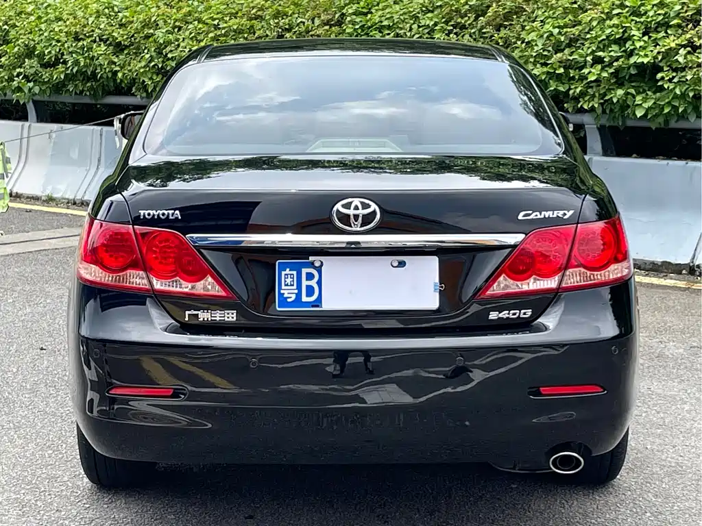 Toyota Camry — миниатюра 6