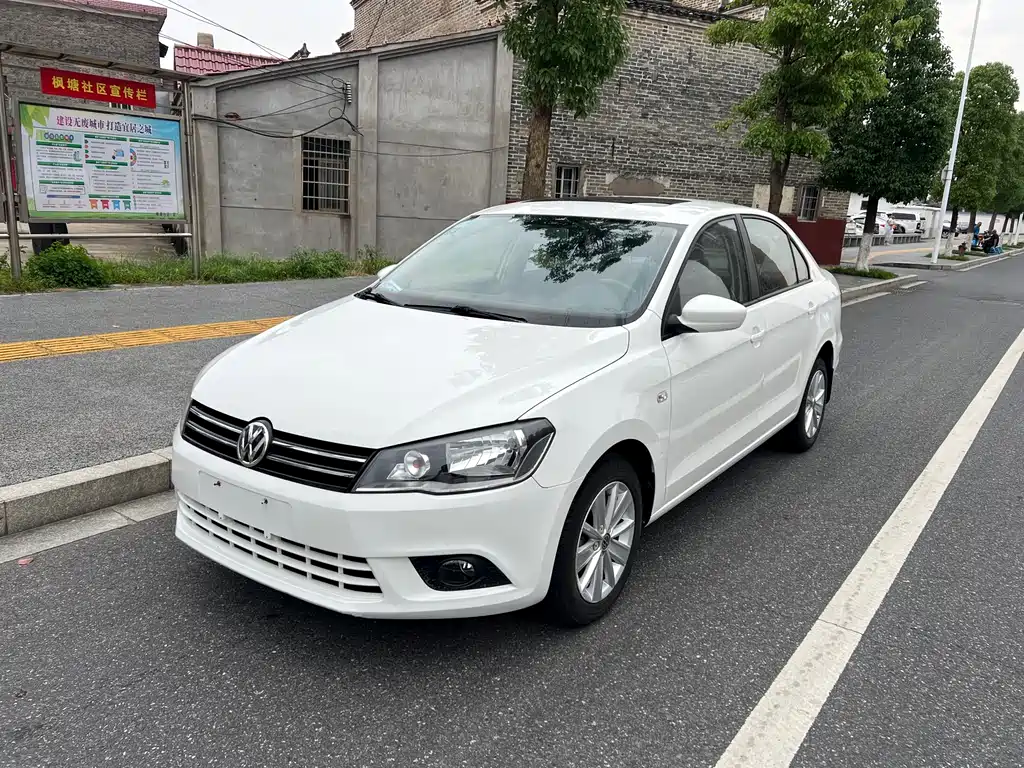 Купить Volkswagen Jetta