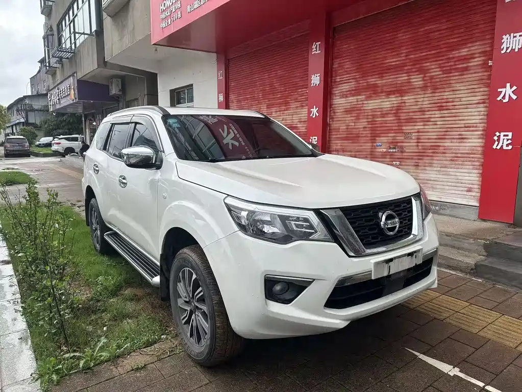 Nissan Terra 2020