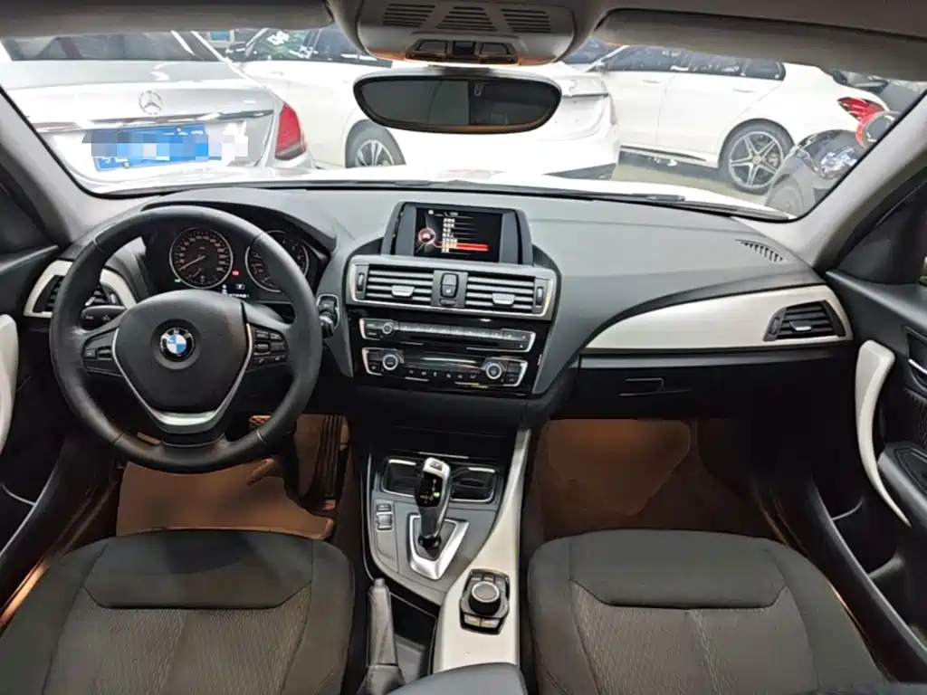 BMW 1 Series (Import) — миниатюра 10