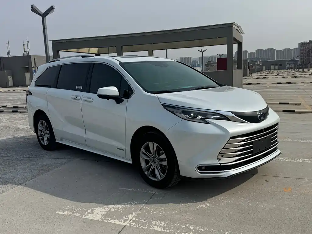 Toyota Sienna 2023 2.5L Comfort