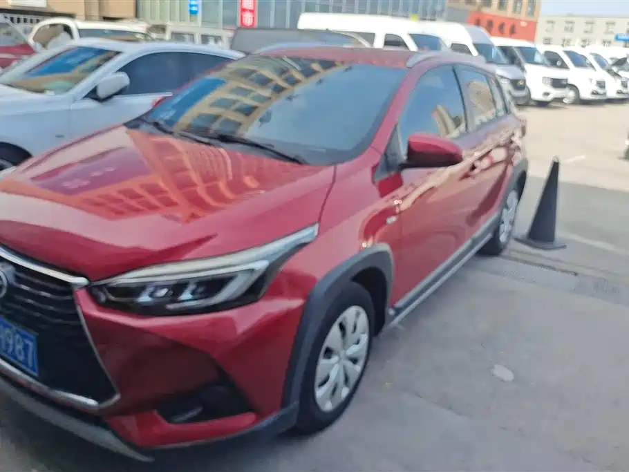 Toyota Yaris L 2022