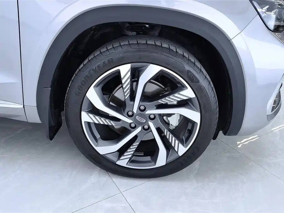 Geely Monjaro L 2024 2.0TD AT