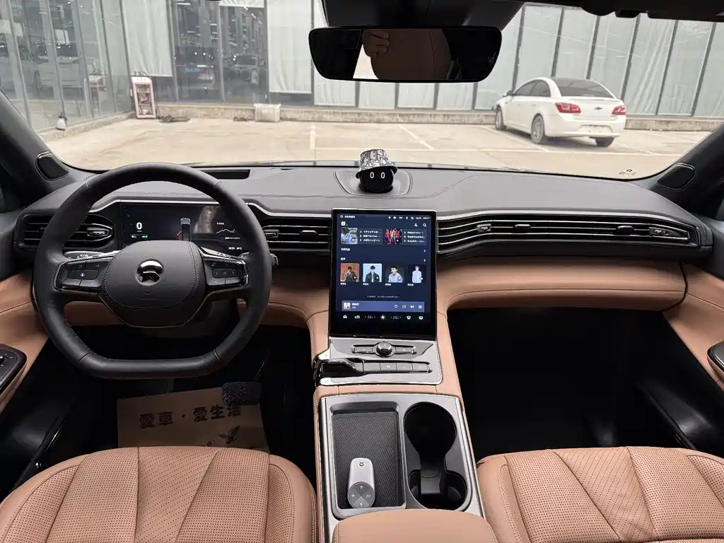NIO ES8 — миниатюра 10