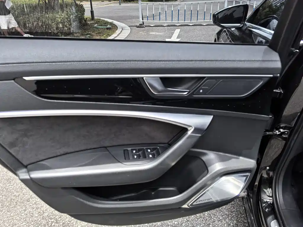 Audi A6L 2019 45 TFSI quattro