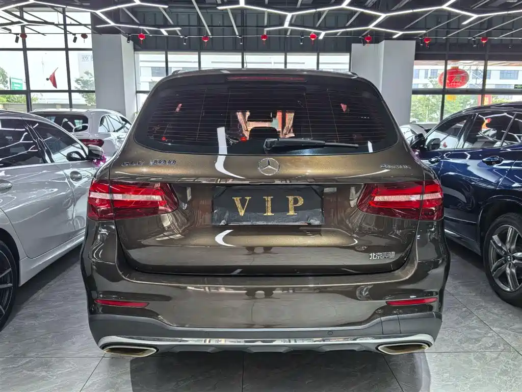 Mercedes-Benz GLC 2017 GLC 300 4MATIC