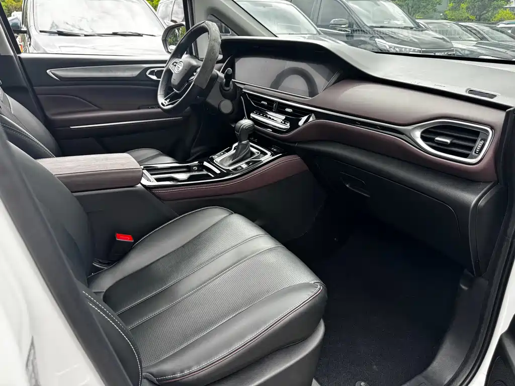 GAC Motor Trumpchi M6 — миниатюра 6