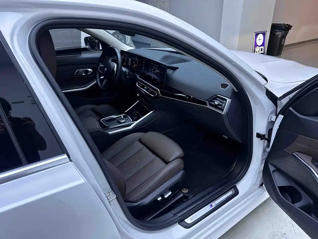 BMW 3 Series — миниатюра 10