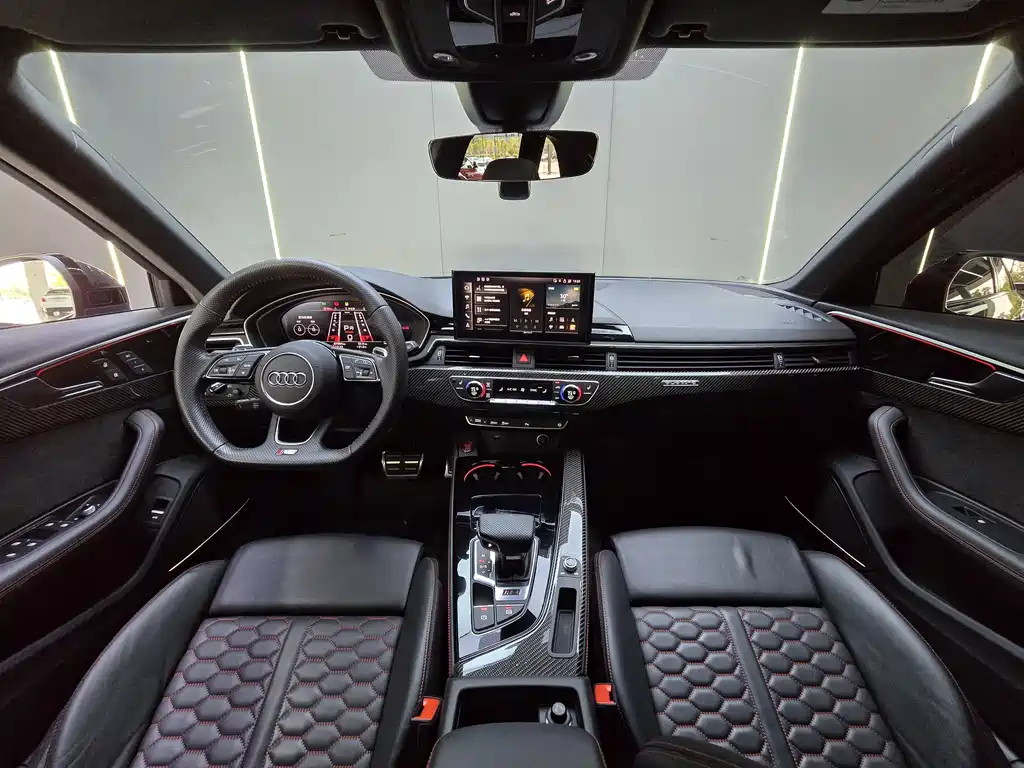 Audi RS 4 — миниатюра 4