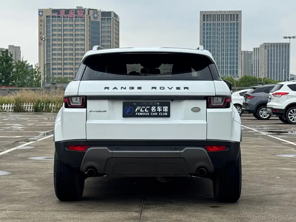 Land Rover Evoque — миниатюра 6