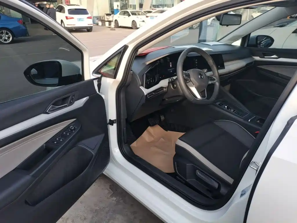Volkswagen Golf — миниатюра 16