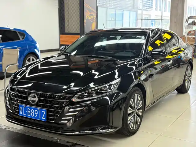 NISSAN TEANA 2023