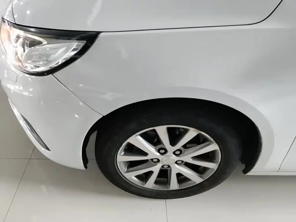Chevrolet Malibu — миниатюра 23