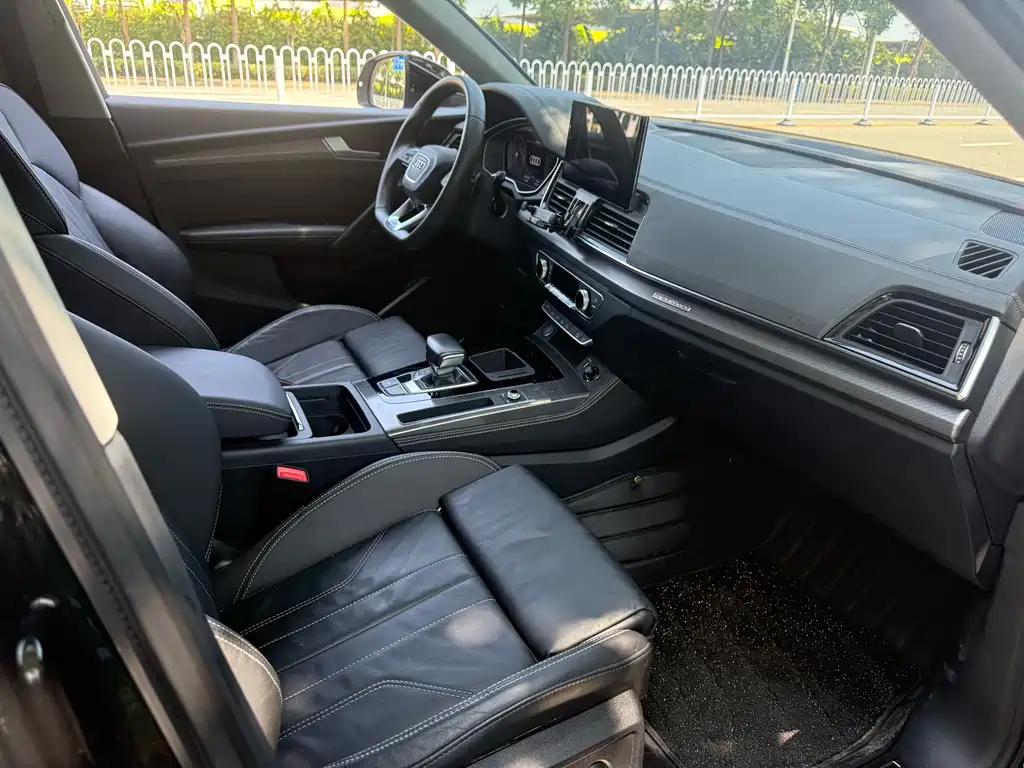 Audi Q5L — миниатюра 11