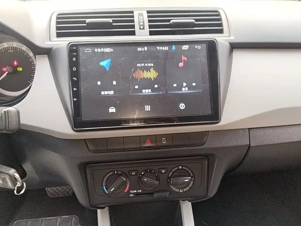 Skoda Fabia — миниатюра 13