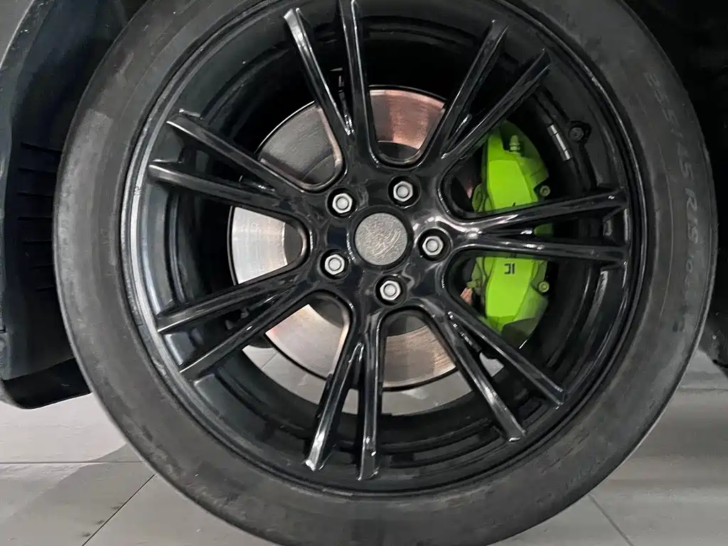 Tesla Model Y — миниатюра 4