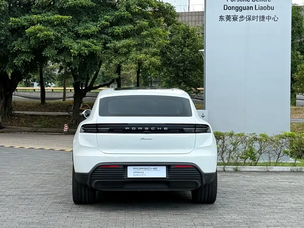Porsche Macan EV — миниатюра 6