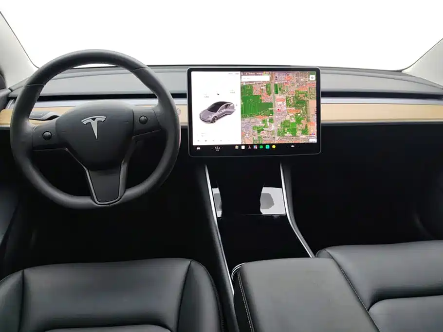 Tesla Model 3 — миниатюра 12