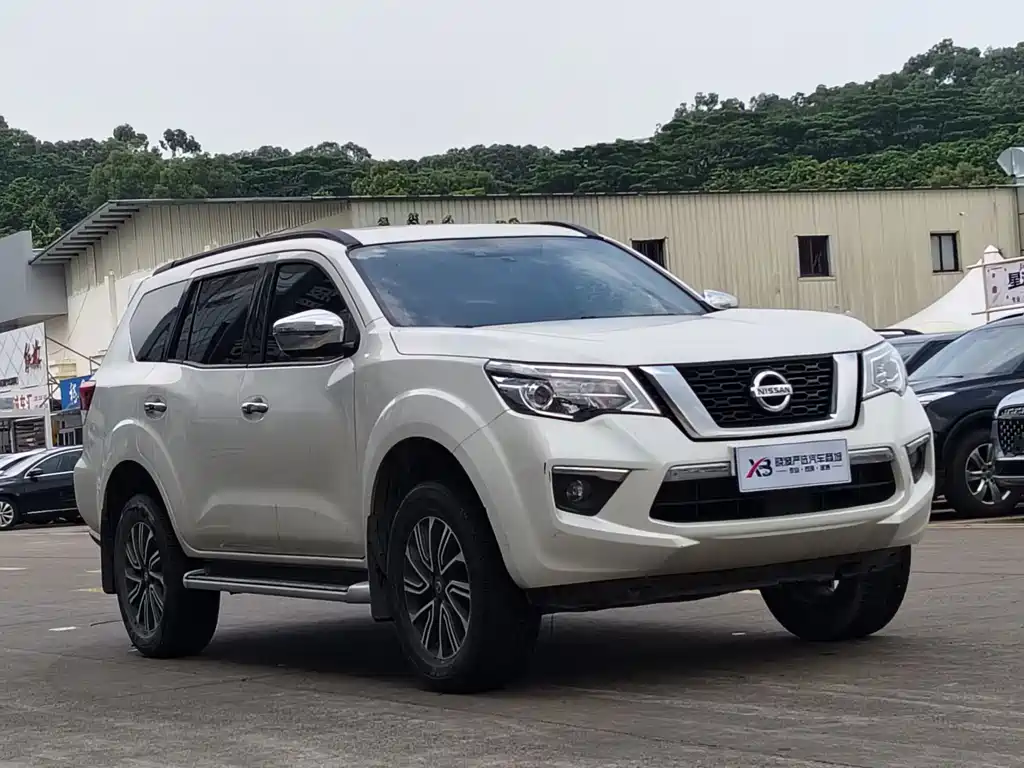 Nissan Terra — миниатюра 3