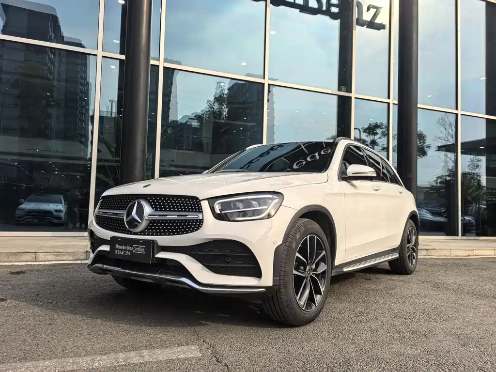 MERCEDES-BENZ GLC
