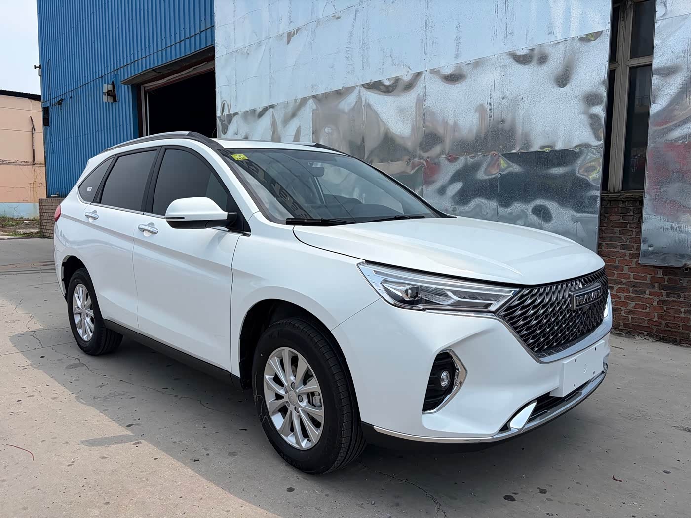 Haval Haval M6 1.5 л 2024 г. Белый, пробег 7000 км