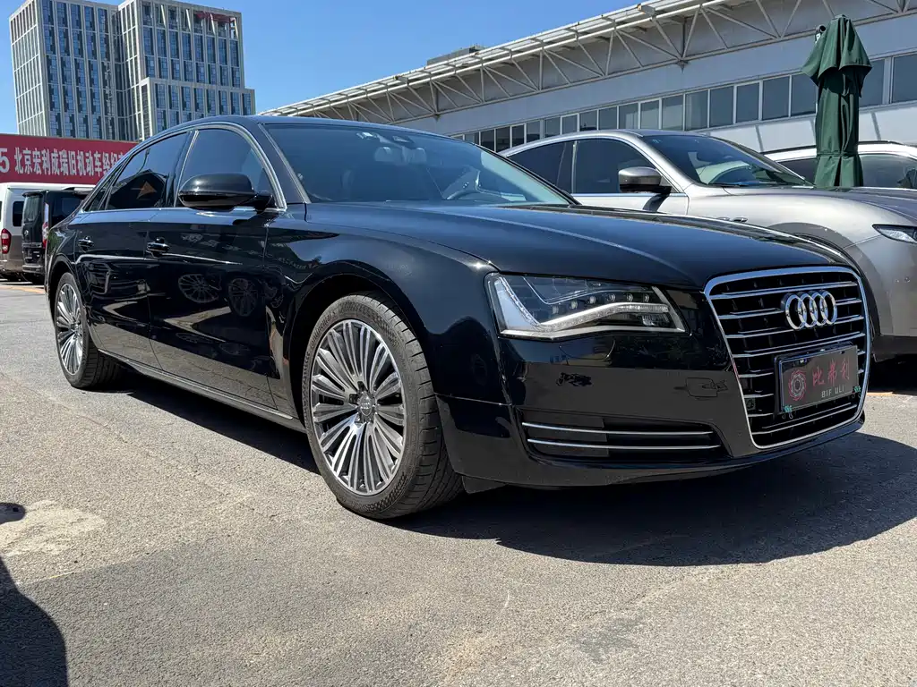 Audi A8 2011 A8L 3.0 TFSI quattro Comfort (213kW