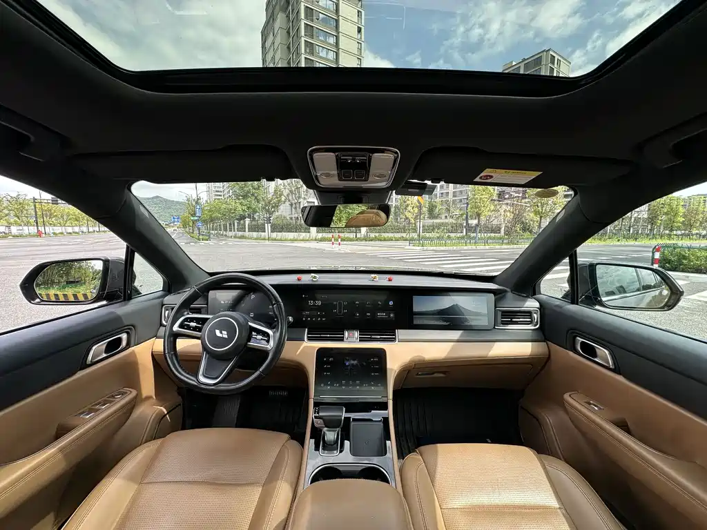 Li Auto Li ONE — миниатюра 12