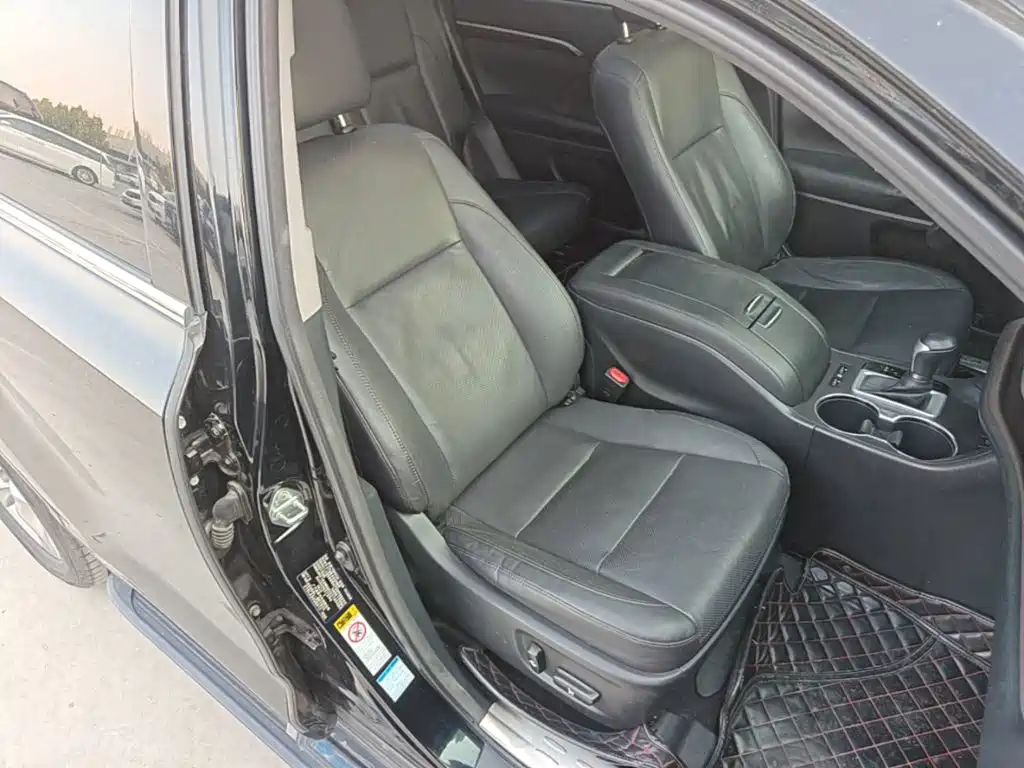 Toyota Highlander — миниатюра 25