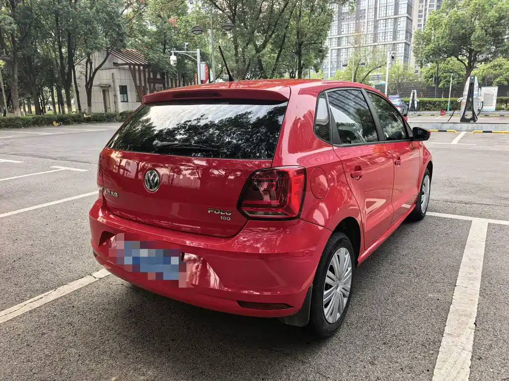 Volkswagen Polo — миниатюра 5