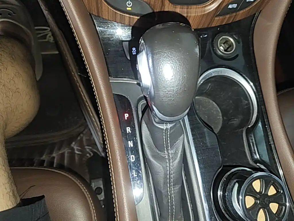 Buick Envision Plus — миниатюра 14