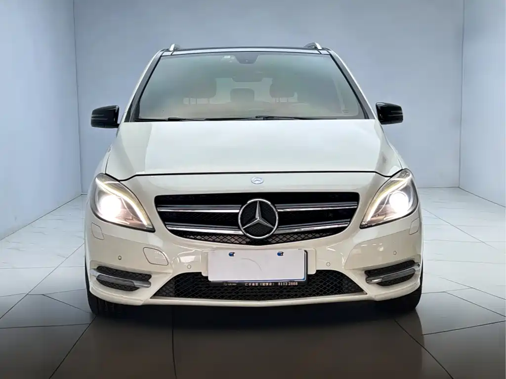 Mercedes-Benz B-Class — миниатюра 2