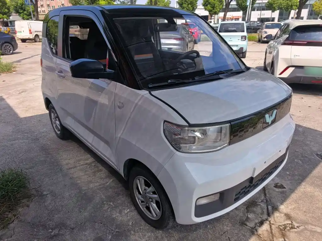 Wuling MINIEV — миниатюра 4