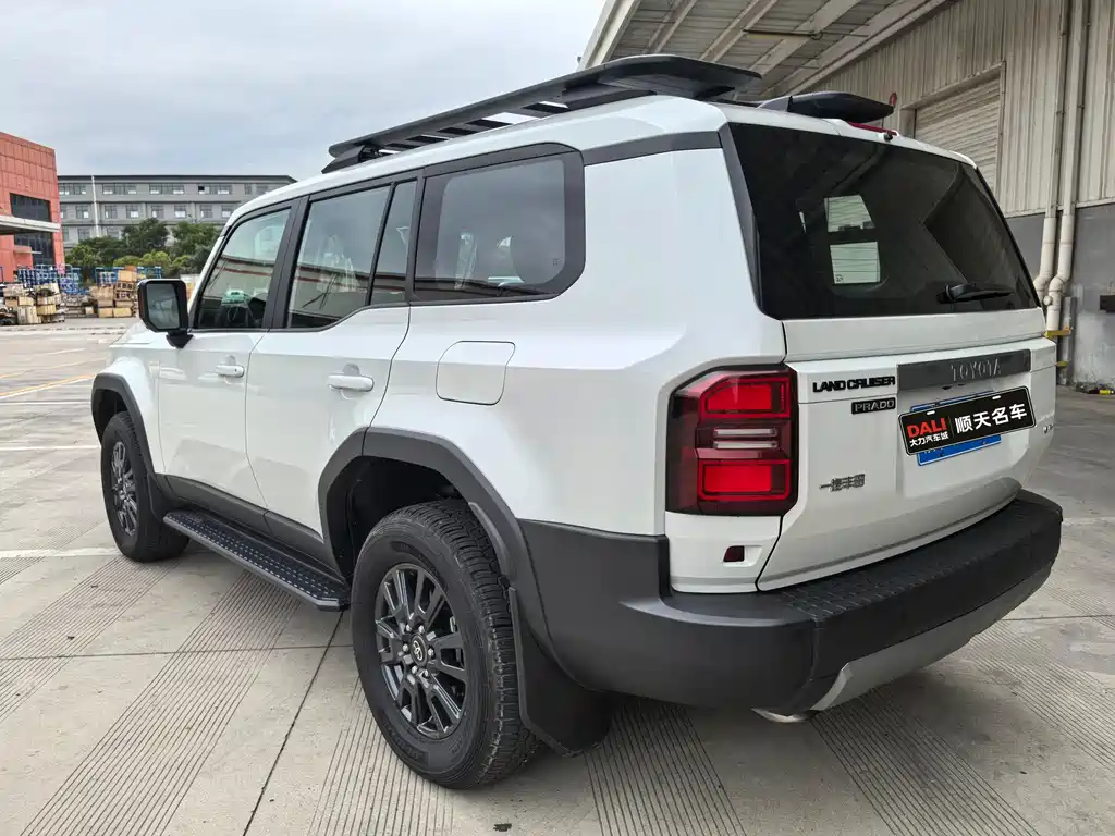 Toyota Prado — миниатюра 11