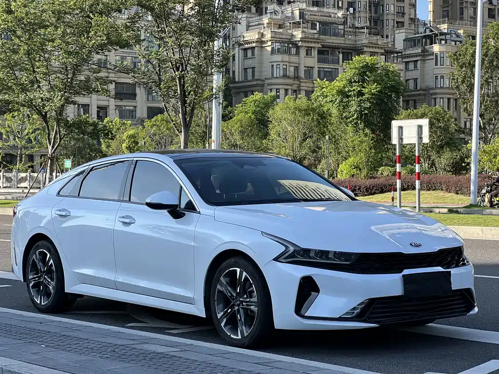 Kia K5 — миниатюра 3
