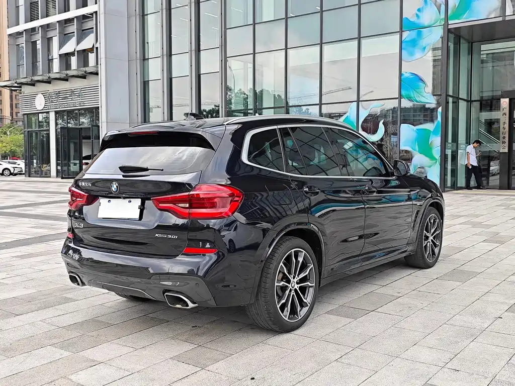 BMW X3 — миниатюра 4