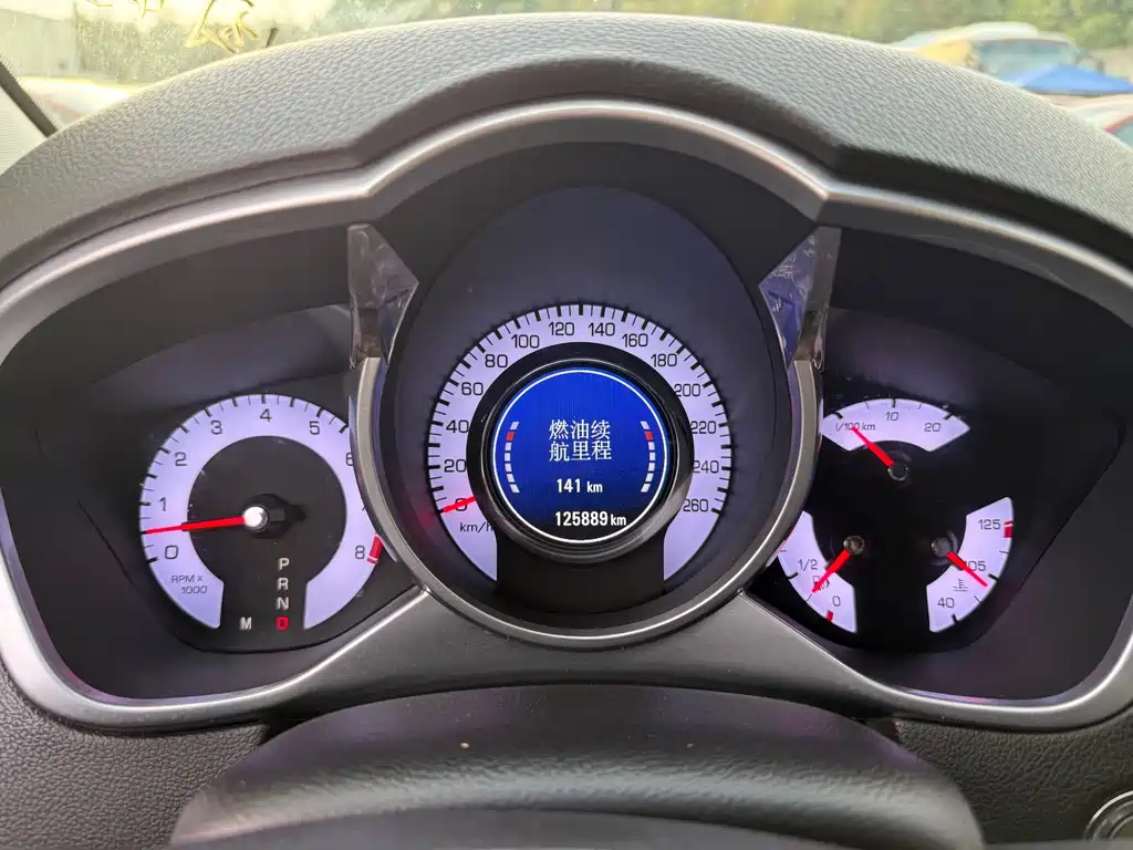 Cadillac SRX — миниатюра 14