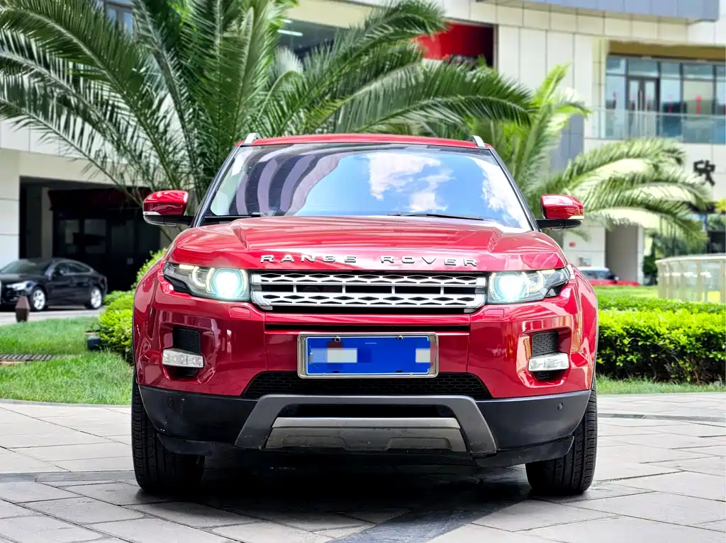 Land Rover Evoque (Import) 2.0T 5 door Shine Dynamic Edition, фото 3