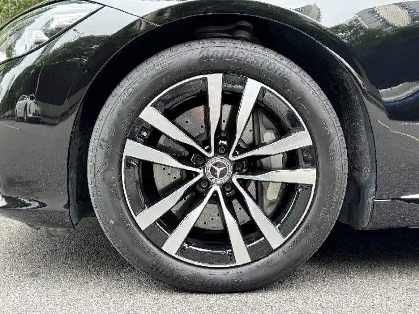 Mercedes-Benz S-Class — миниатюра 11