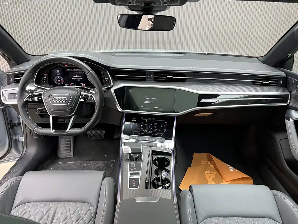 Audi A7L — миниатюра 6