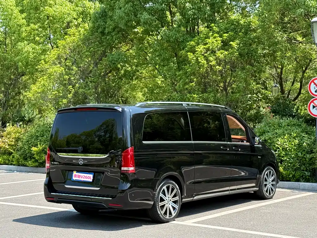 Mercedes-Benz V-Class V 2022 V 260 L Luxury